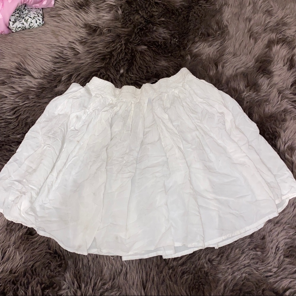 Skirts - Picture 2 of 6